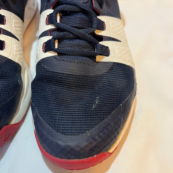 Adidas athletic shoes - Picture 4 of 5